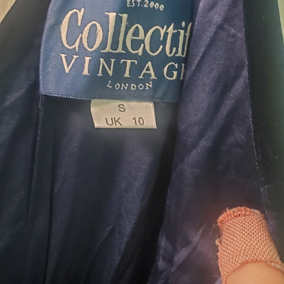 Collectif Stars swing dress with cardigan - Picture 3 of 6